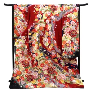 仕立て上がり 振袖 正絹 牡丹 桜 菊 松 竹 赤［110,000円］