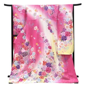 仕立て上がり 振袖 銀通し 絹 薔薇 百合 桜 乱菊 蝶 ピンク［99,000円］