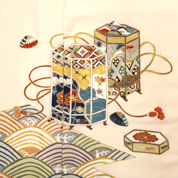 藤理工芸 訪問着 京友禅 正絹 貝桶 貝合わせ 青海波 ベージュ［275,000円］ 枚目