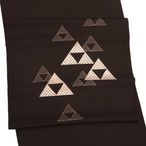 手挿し京友禅染め 塩瀬名古屋帯 正絹 鱗柄 焦げ茶色［132,000円］