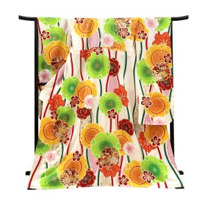 仕立て上がり 振袖 正絹 立涌 梅 桜 楓 アイボリー［110,000円］