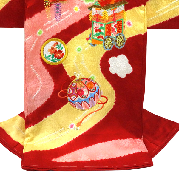 刺繍 絞り 女の子産着 赤色 正絹 お宮参り 着物 毬 牡丹 鉾［121,000円］ 枚目