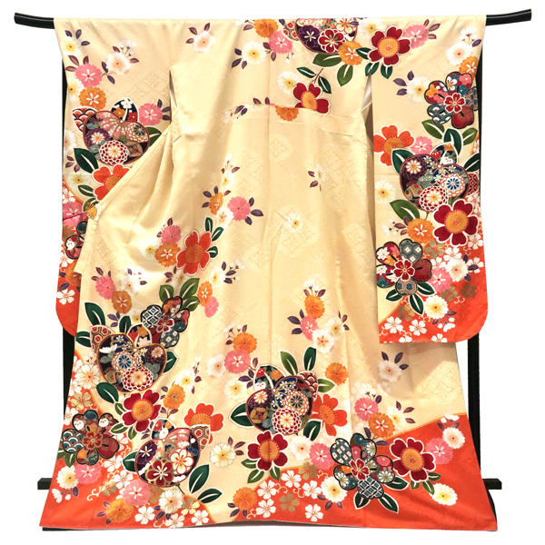 仕立て上がり 振袖 正絹 クリーム色 古典柄 橘 桜 菊 人式 卒業式［110,000円］ 枚目